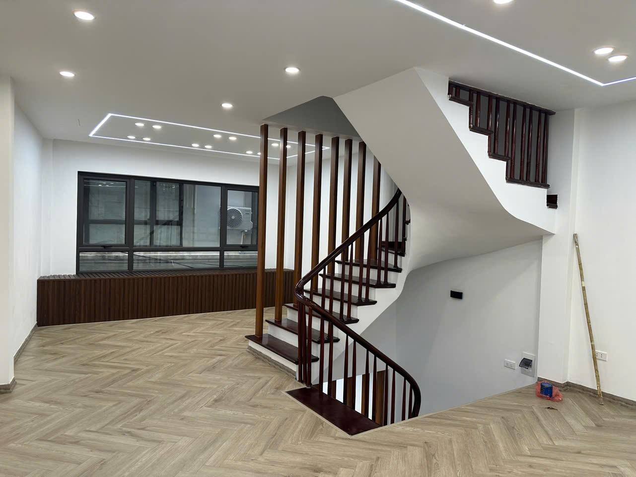 Bán Nhà Phố Quan Nhân 53m2 x 5 tầng, 7 phòng khép kín, nhà mới kính koong Chủ mới mua để ở hoặc cho - Ảnh chính