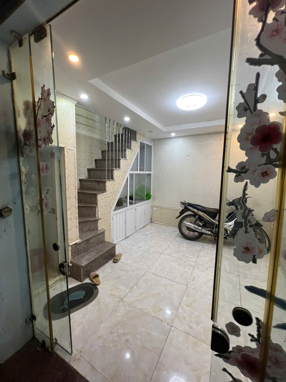 GẤP nhà nhỏ xinh ngõ Bạch Mai, giá 2.25 tỷ, 20m2x5T, ẢNH THẬT - Ảnh 1