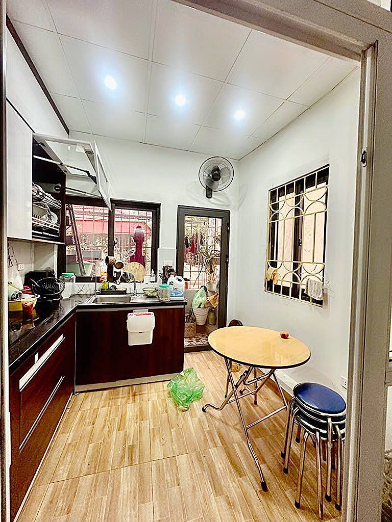 Chính chủ bán gấp nhà giá mềm ngõ 211 Khương Trung, Thanh Xuân. DT 34m², 4 tầng. 5,75 tỷ. - Ảnh 3