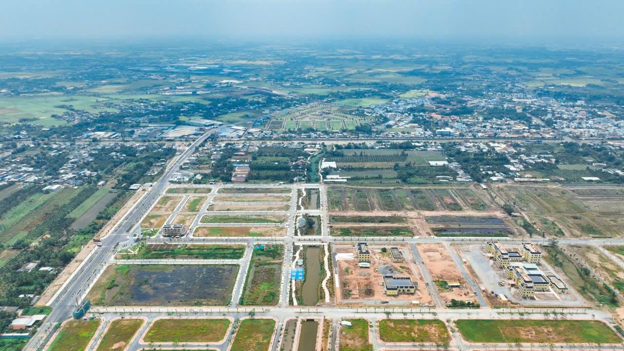 Đất Nền Siêu Đẹp - Giá Tốt Mặt Tiền DT 818 Thị Trấn Thủ Thừa Long An - Ảnh 1