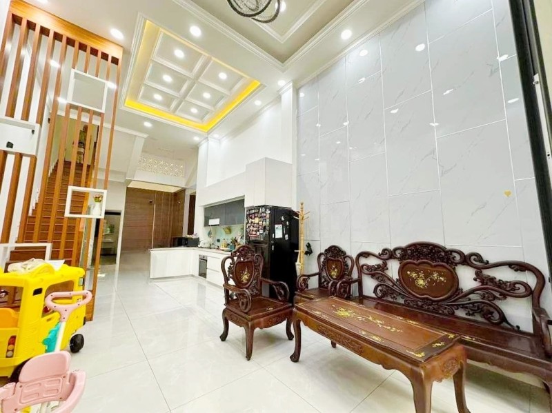 Bán nhà mặt phố Tú Xương, Q.9, 126m², 3 tầng, 12.6 tỷ, sổ hồng - Ảnh chính