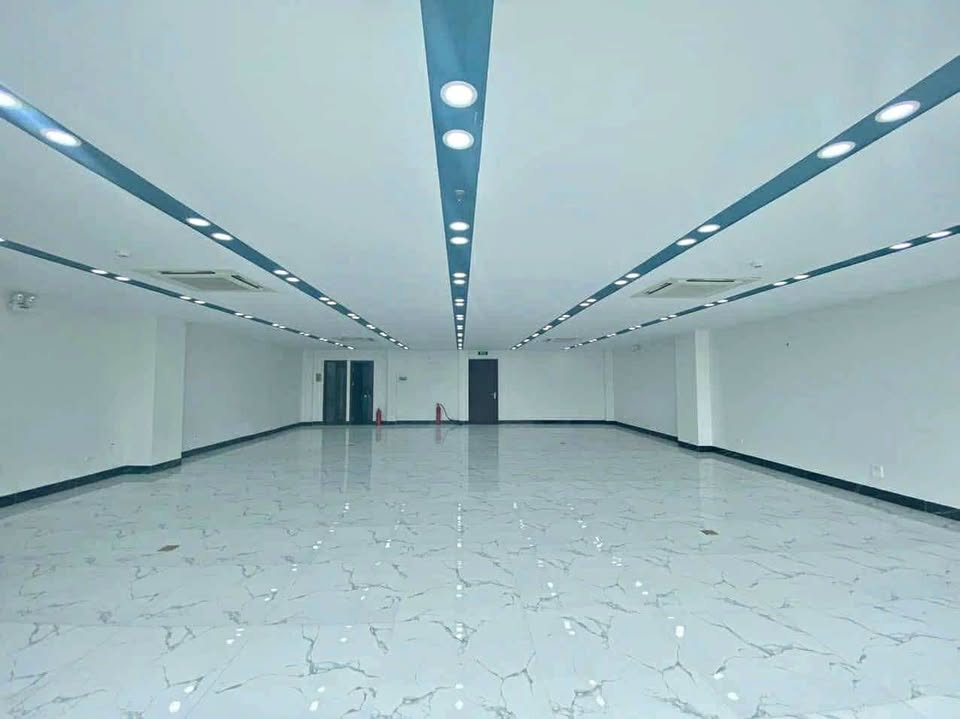 BÁN GẤP NHÀ MẶT PHỐ HOÀNG VĂN THÁI, 8 TẦNG THANG MÁY, LÔ GÓC_DT 80M2, 8 TẦNG, MT 6M, 40TỶ - Ảnh 2