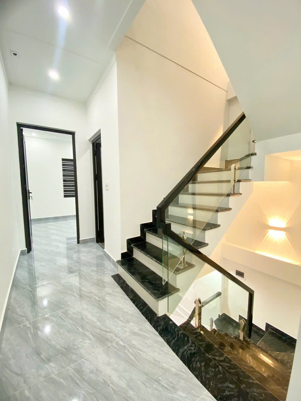 Nhà đẹp tại PHủ Thượng Đoạn ĐÔng Hải - Ảnh 3