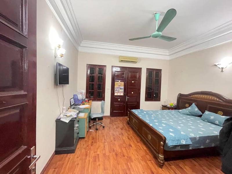 Nhà Nguyễn Khánh Toàn – 61m² – 5 Tầng – 7 Phòng – Tỷ suất thuê cao – 13.8 Tỷ - Ảnh 1