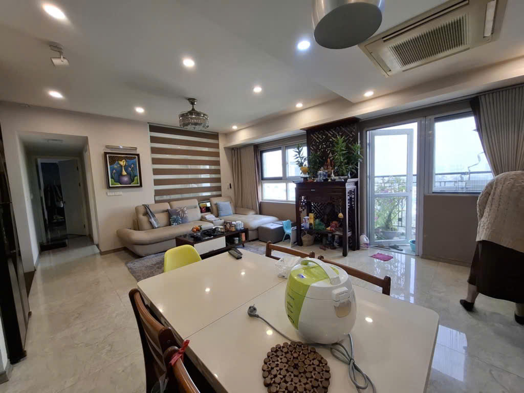 BÁN CĂN HỘ CHUNG CƯ HỘ KHẨU GIA THỤY 90M, MT9M, AN SINH ĐỈNH, NGẬP TRÀN TIỆN ÍCH. - Ảnh chính