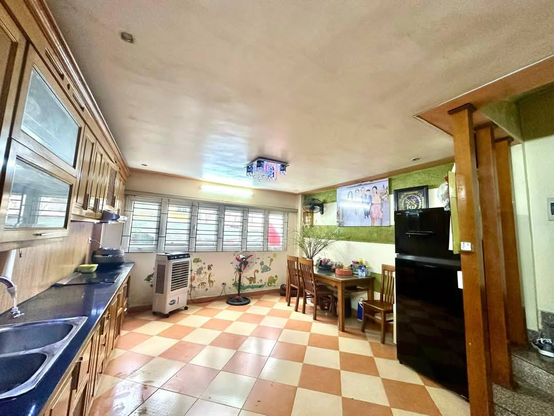 Ban nhà mặt ngõ 4m kinh doanh phố Thuỵ Khuê 40m2 3 tầng 5.5 tỷ Tây Hồ mua ngay kẻo mất - Ảnh 1