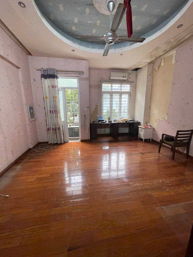 BÁN NHÀ PHỐ BỒ ĐỀ- LONG BIÊN NGÕ THÔNG Ô TÔ ĐỖ CỔNG ,45m2 X5 tầng, mặt tiền 5m,10xx tỷ. - Ảnh 3