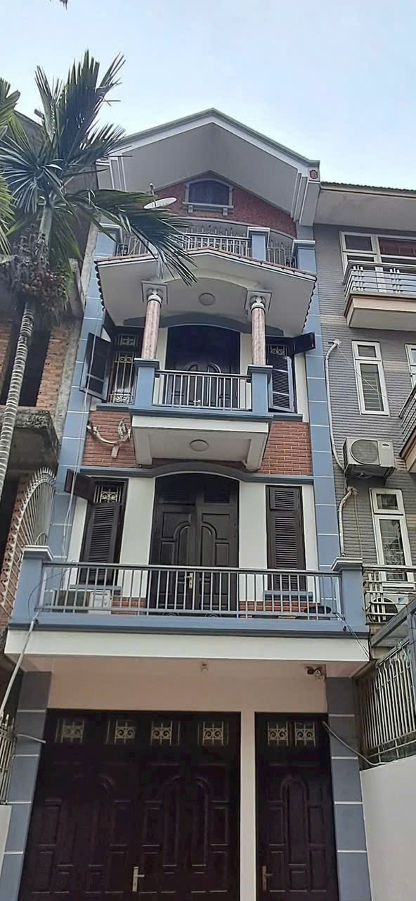 BÁN NHÀ PHỐ BỒ ĐỀ- LONG BIÊN NGÕ THÔNG Ô TÔ ĐỖ CỔNG ,45m2 X5 tầng, mặt tiền 5m,10xx tỷ. - Ảnh 1