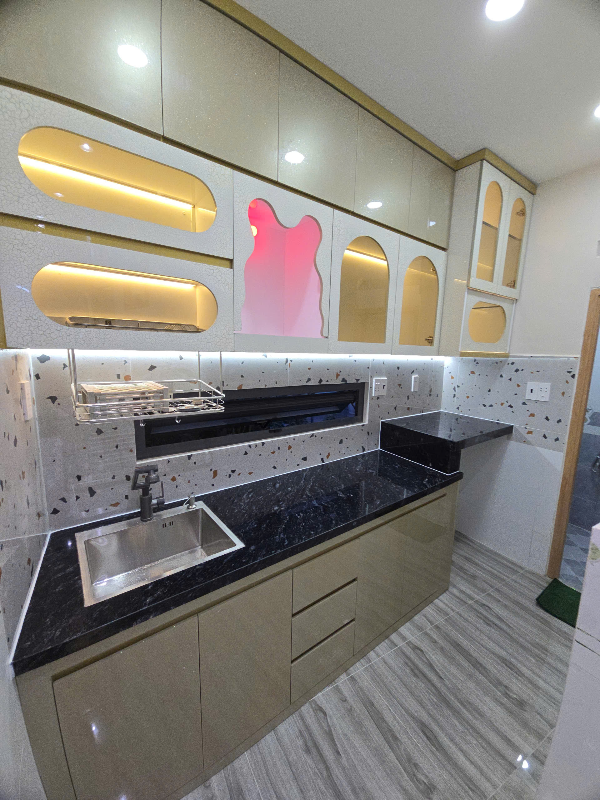 NHÀ ĐẸP BÀ HOM - HẺM XE HƠI - 36M2 - 2 TẦNG 2PN 2WC - GIÁ 3.15 TỶ - Ảnh 2