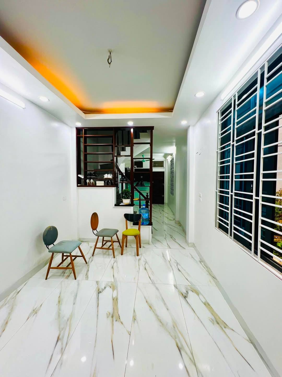 Bán nhà đẹp dân xây phố Lạc Long Quân thông Thụy Khuê 30/35m2 4tầng 6tỷ Tây Hồ - Ảnh 1