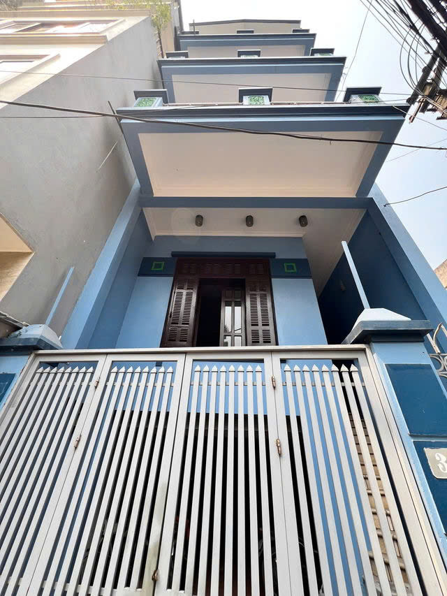 BÁN GẤP NHÀ DÂN XÂY phố Tư Đình- Long Biên 60m2,X5 tầng, mặt tiền 5m,Ô TÔ CHÁNH 12XX tỷ. - Ảnh chính