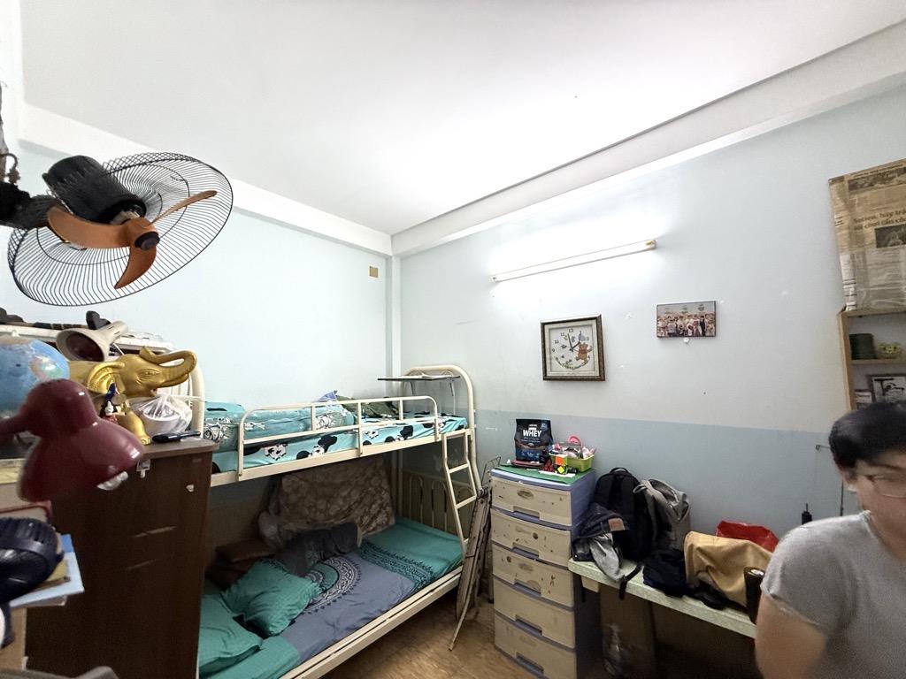 BÁN ĐẤT TẶNG NHÀ - MT SIÊU KHỦNG - GÍA CỰC RẺ - KHAI THÁC LÀM CHDV - NHỈNH 13 TỶ - Ảnh 3