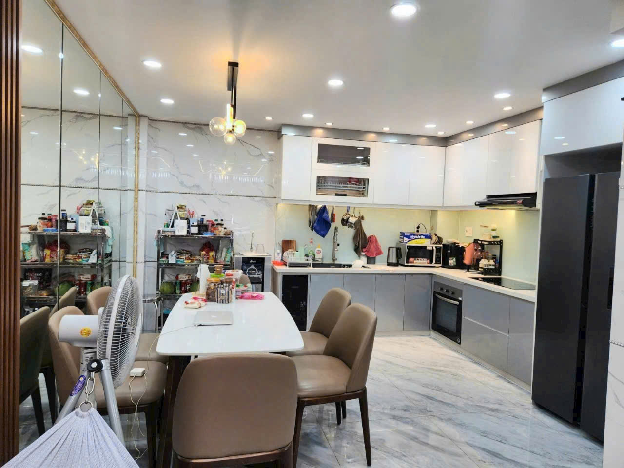 NHÀ ĐẸP QUANG TRUNG GÒ VẤP 5 TẦNG 4PN 5WC HXH TRÁNH  KHU VỰC AN NINH YÊN TĨNH  TIỆN ÍCH BAO QUANH - Ảnh 3