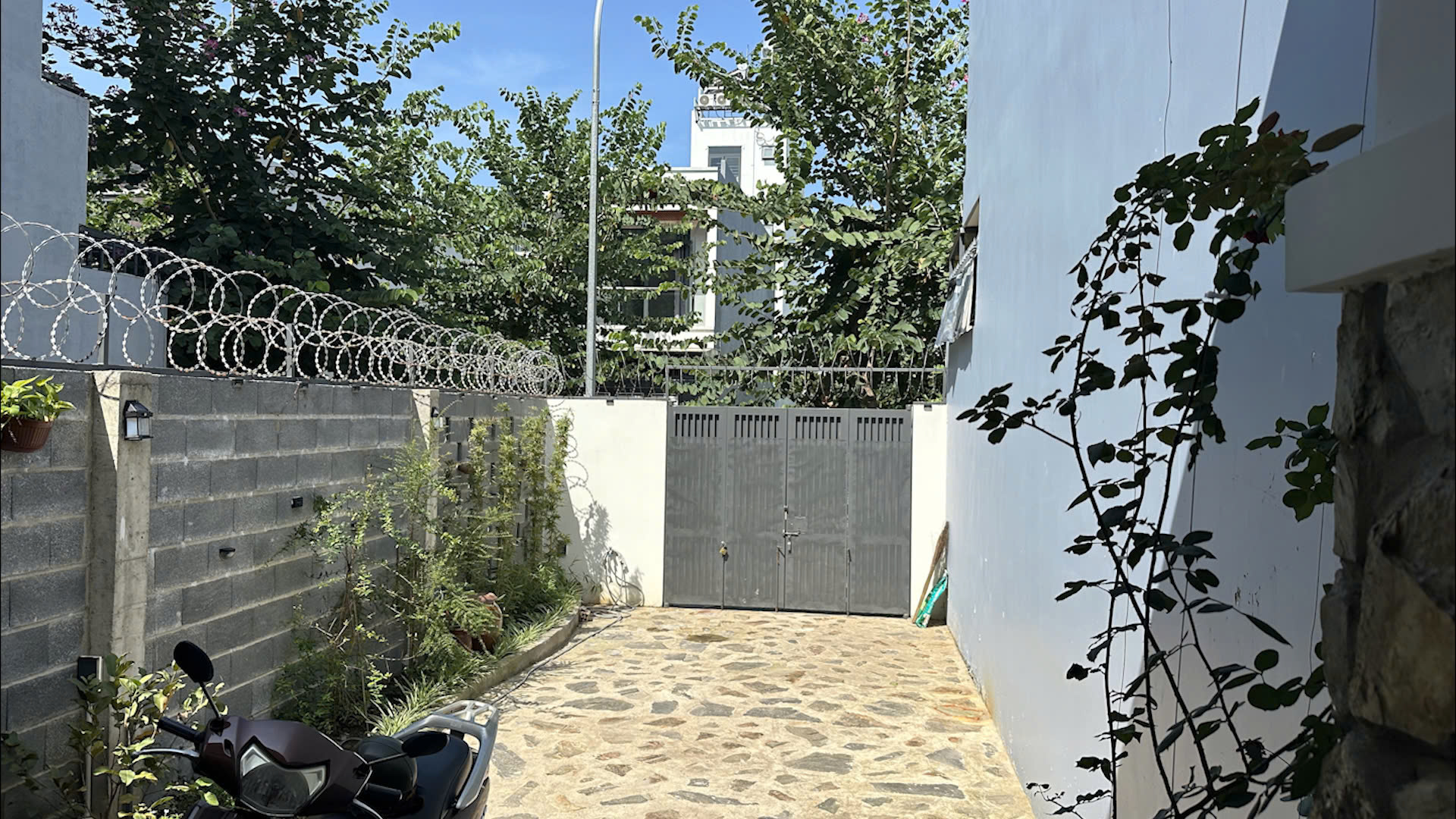 Bán nhà đẹp xinh ngay trung tâm TP Biên Hoà, KDC Bửu Long , đường F6, giá chỉ 3,8 tỷ - Ảnh 1