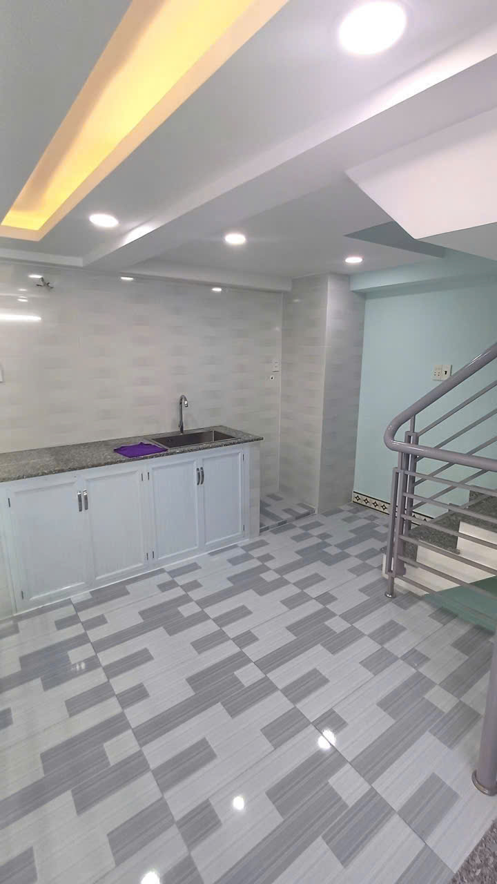 QUẬN 3  SIÊU HIẾM  CHỈ 3 tỷ 6  NHÀ ĐẸP 4 TẦNG  HOÀNG SA  TRẦN VĂN ĐANG - Ảnh 1