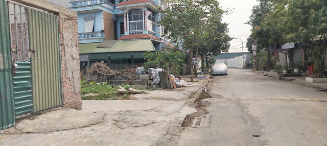 BÁN ĐẤT BÁT KHỐI Ô TÔ QUA KHU TÁI ĐỊNH CƯ 78m2, mặt tiền 4m,6.8 tỷ.Long Biên. - Ảnh 2