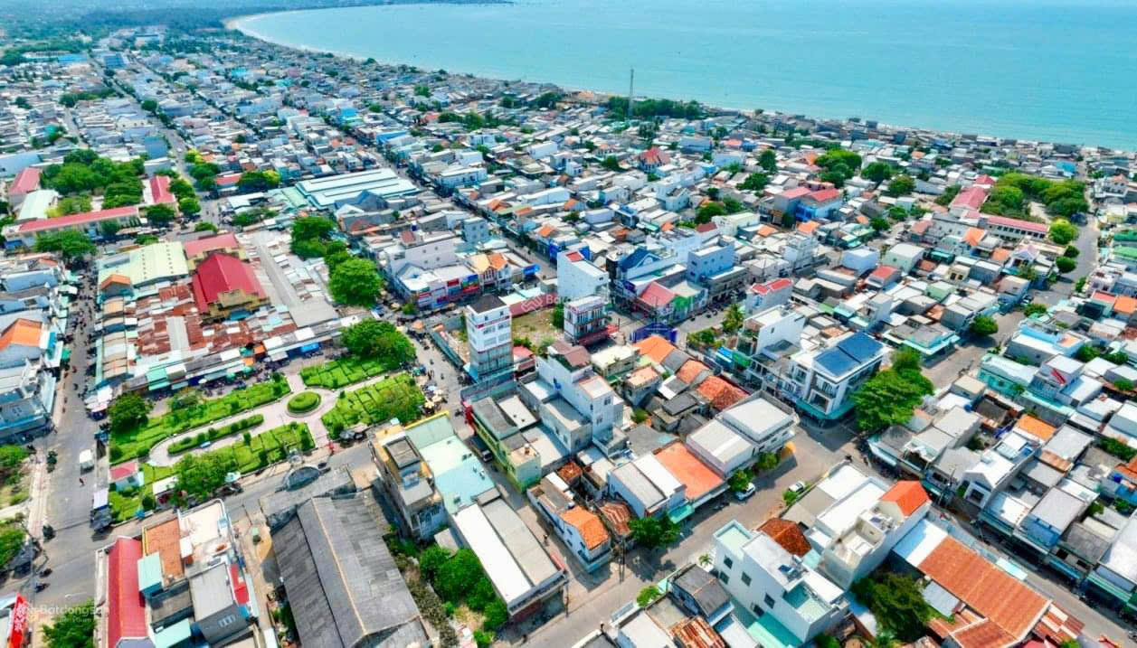 BÁN GẤP LÔ ĐẤT BIỂN LIÊN HƯƠNG, BÌNH THUẬN FULL THỔ CƯ - CÁCH BIỂN 700M, GIÁ CỰC TỐT - Ảnh chính