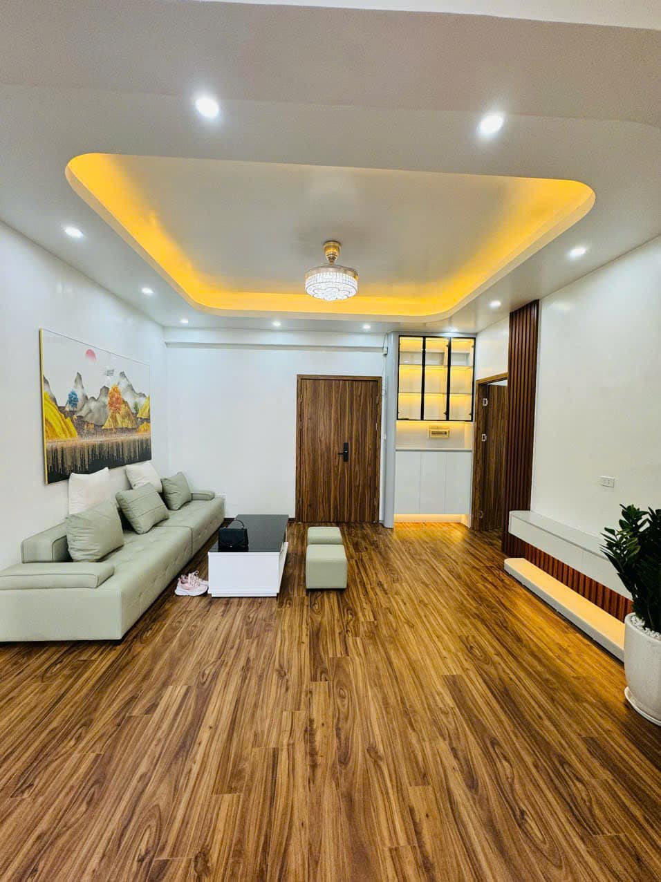 💥HOT💥Bán CC 137 Nguyễn Ngọc Vũ 87m 3PN Nội thất siêu ngon, 5.8 Tỷ - Ảnh 1