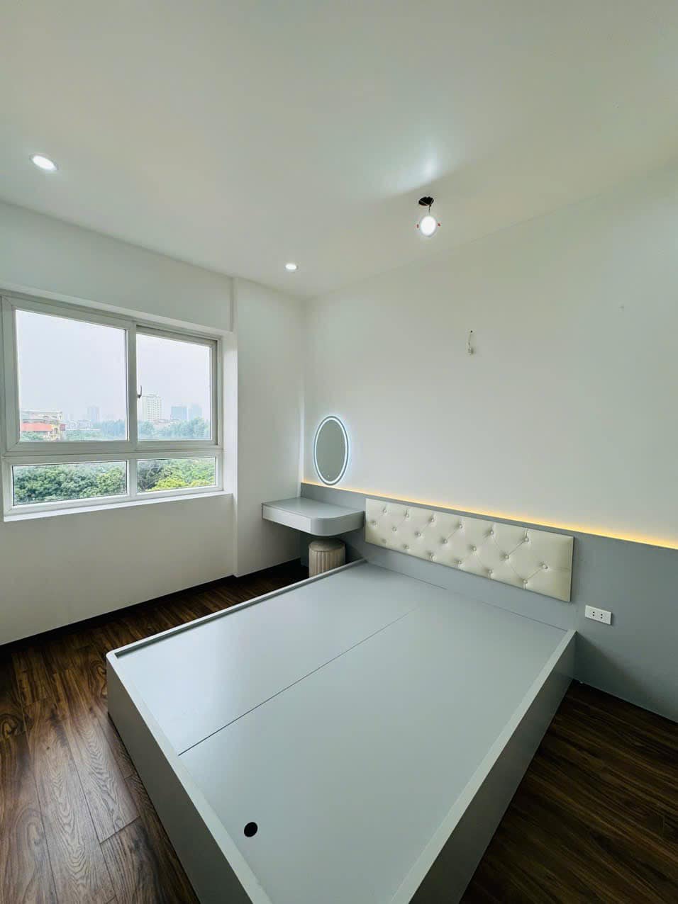 💥HOT💥Bán CC 137 Nguyễn Ngọc Vũ 87m 3PN Nội thất siêu ngon, 5.8 Tỷ - Ảnh 2