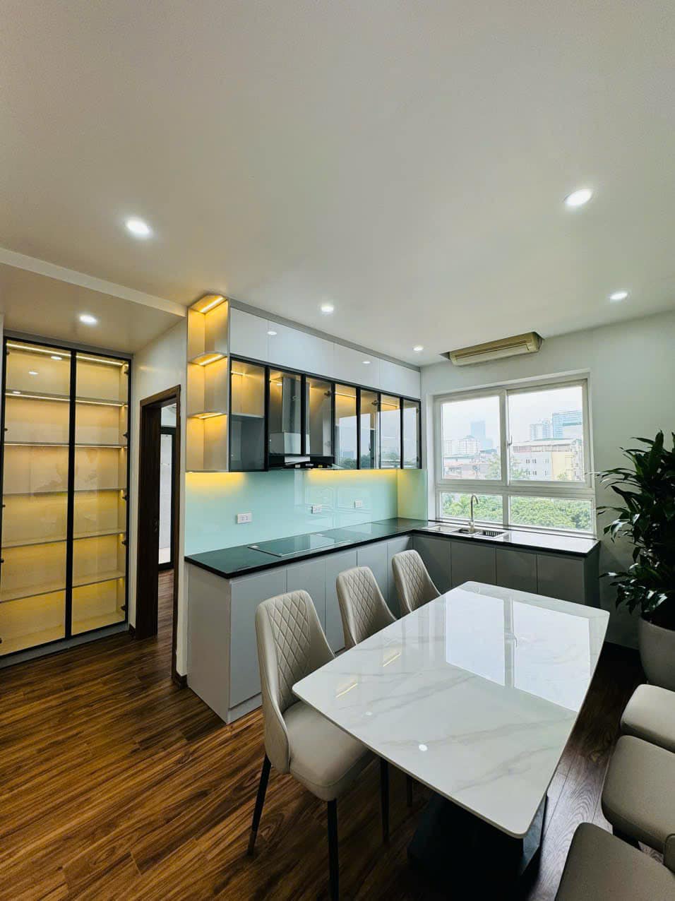 💥HOT💥Bán CC 137 Nguyễn Ngọc Vũ 87m 3PN Nội thất siêu ngon, 5.8 Tỷ - Ảnh 4