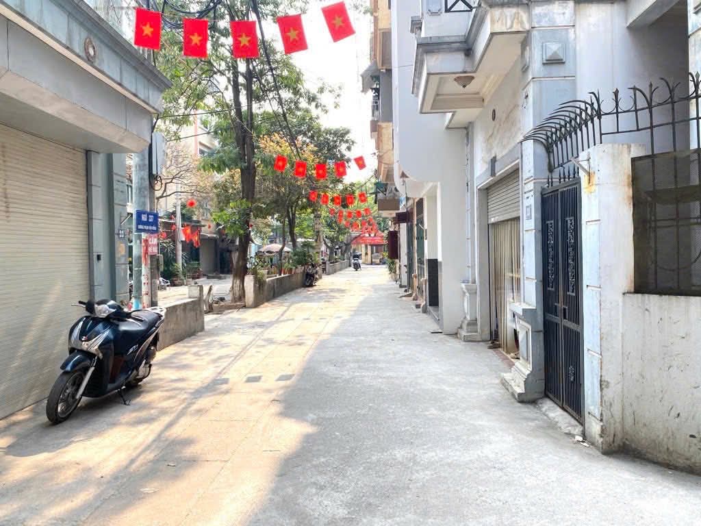 BÁN NHÀ NGÕ 337 PHẠM VĂN ĐỒNG, VỊ TRÍ ĐẸP Ô TÔ TRÁNH KINH DOANH. DT 54M2 GIÁ 15.8 TỶ - Ảnh chính