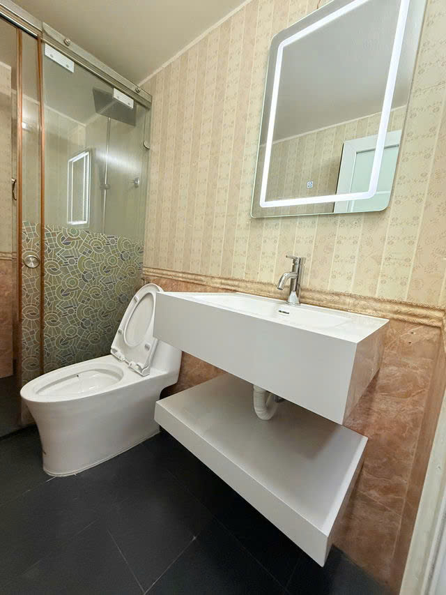 NHÀ MỚI LÔ GÓC Ô TÔ ĐỖ CỬA Ngọc Thụy- Long Biên 55m2, X 4 tầng, mặt tiền   4m,8.8 tỷ. - Ảnh 3