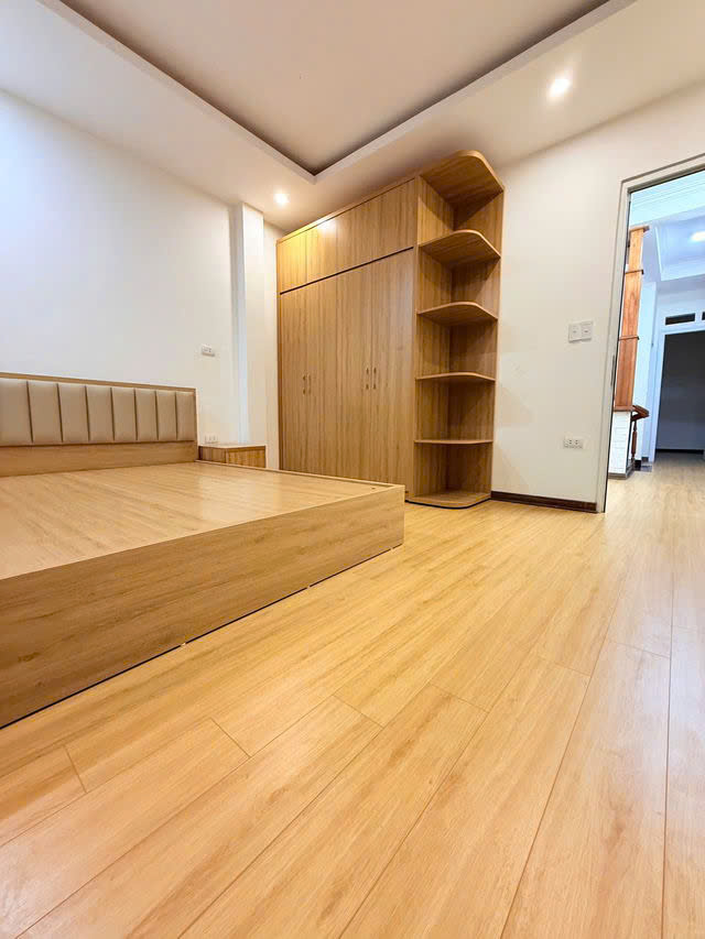 NHÀ MỚI LÔ GÓC Ô TÔ ĐỖ CỬA Ngọc Thụy- Long Biên 55m2, X 4 tầng, mặt tiền   4m,8.8 tỷ. - Ảnh 1