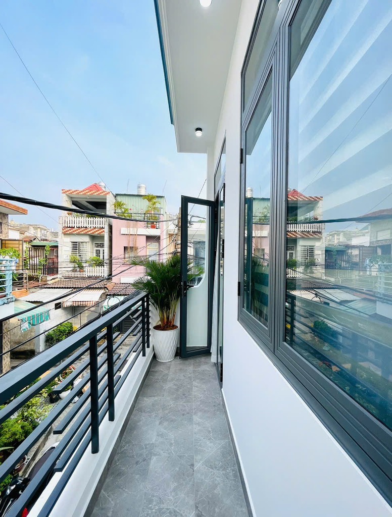 HẺM XE HƠI - TRUNG TÂM QUẬN GV - NHÀ MỚI ĐẸP LUNG LINH - TẶNG FULL NỘI THẤT - 2 TẦNG CHỈ NHỈNH 5 TỶ - Ảnh 5