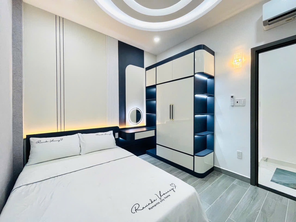 HẺM XE HƠI - TRUNG TÂM QUẬN GV - NHÀ MỚI ĐẸP LUNG LINH - TẶNG FULL NỘI THẤT - 2 TẦNG CHỈ NHỈNH 5 TỶ - Ảnh 3