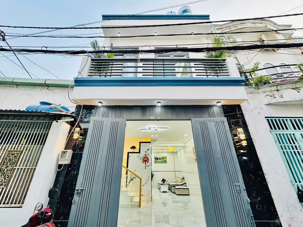 HẺM XE HƠI - TRUNG TÂM QUẬN GV - NHÀ MỚI ĐẸP LUNG LINH - TẶNG FULL NỘI THẤT - 2 TẦNG CHỈ NHỈNH 5 TỶ - Ảnh chính