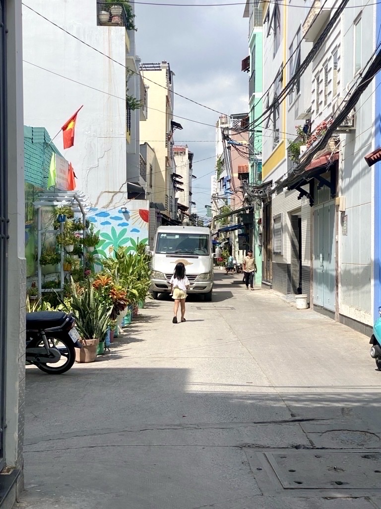 NHÀ BÁN MẶT TIỀN  ĐOÀN VĂN BƠ- KHU VỰC KINH DOANH ĐA NGÀNH NGHỀ- XE HƠI TỚI CỬA. - Ảnh chính