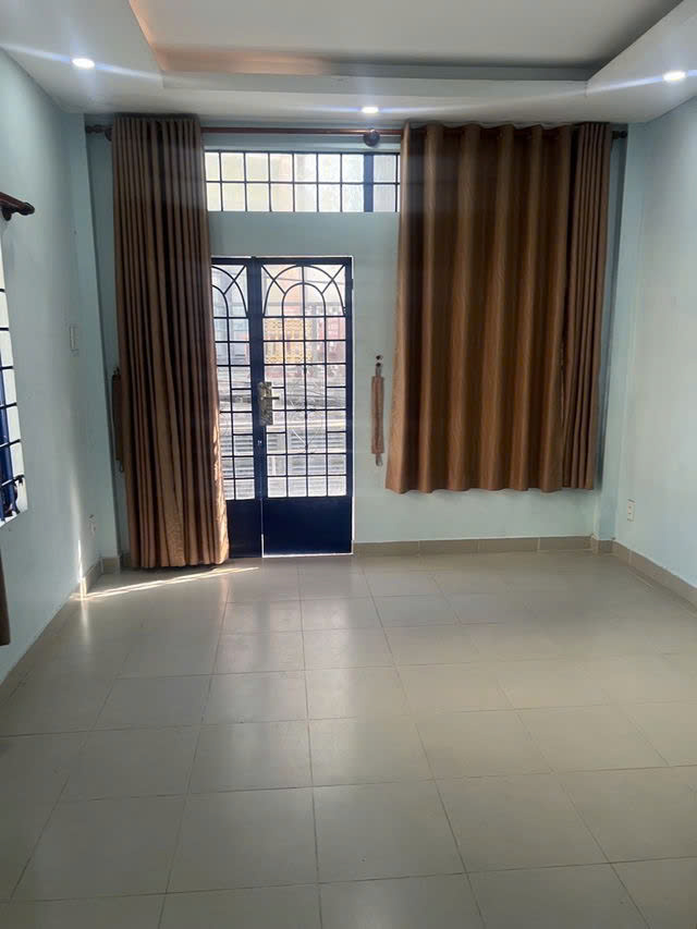 Giá mềm nhất quận Tân Phú: 3.5 tỷ - VƯỜN LÀI - DT: 37 M - 4.47MX9.2M - 2 LẦU -2PN-2WC- LH: 077 888 - Ảnh 3
