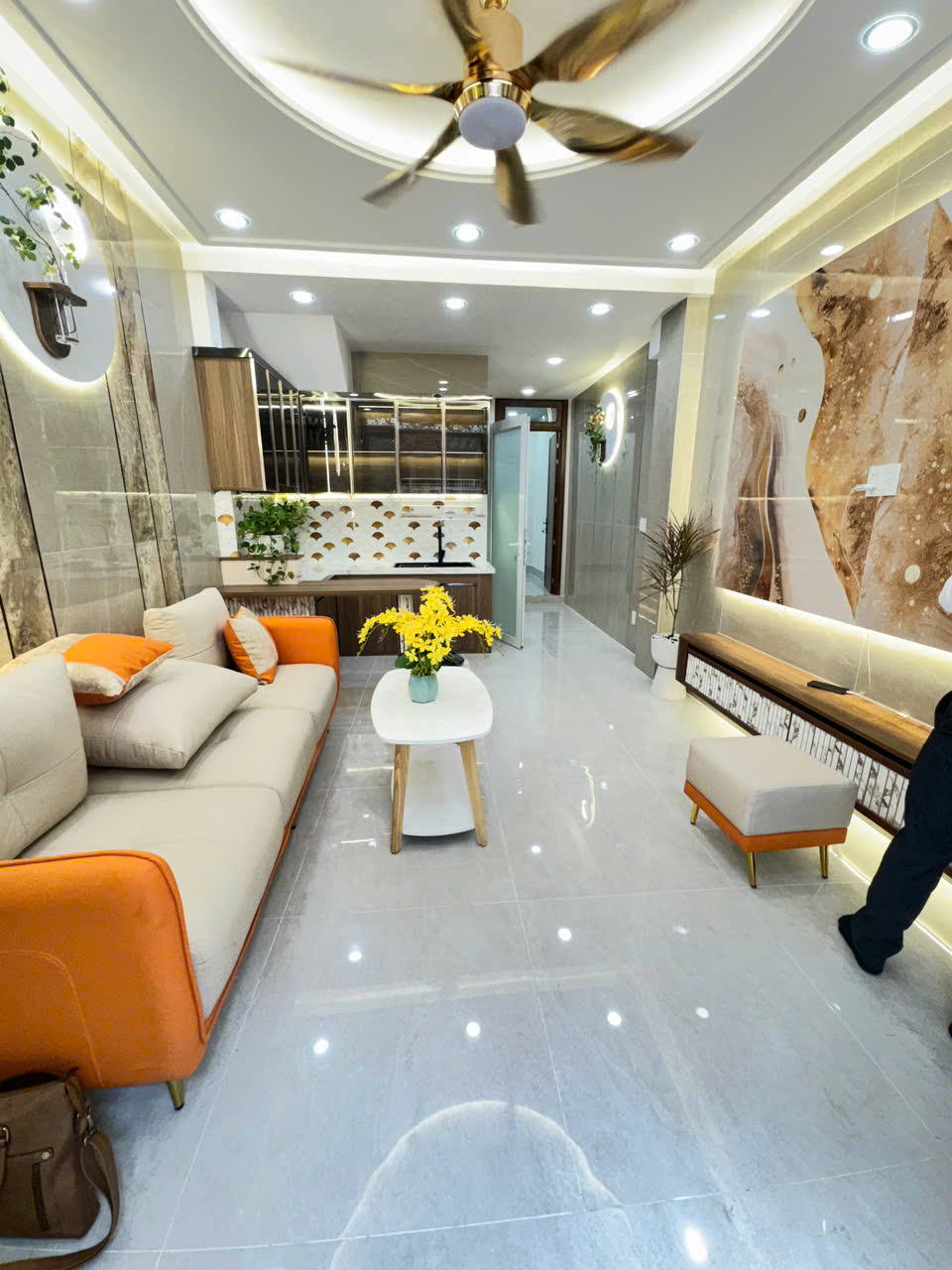 Bán gấp giá mềm nhất quận 6 : 5.5 tỷ - MINH PHỤNG - P.2 - DT: 35M - 3.5M X 10M - 1 TRỆT -1 LỬNG- 1 - Ảnh 1