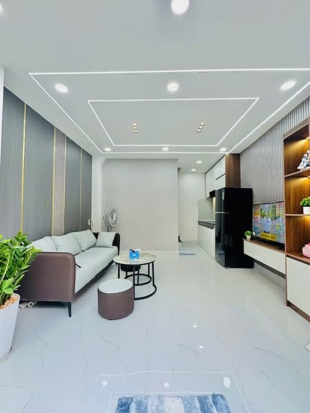 NHÀ ĐẸP 5 TẦNG - TẶNG FULL NỘI THẤT - ĐƯỜNG BẠCH ĐẰNG - GẦN HÀNG XANH - GIÁ 4.95 TỶ - Ảnh 1