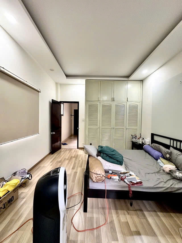 Giá mềm nhất quận Phú nhuận: 11.9 tỷ - HUỲNH VĂN BÁNH - DT: 76.8M - 4M X 19.2M - 4 TẦNG - 4 PN- 4WC - Ảnh 3