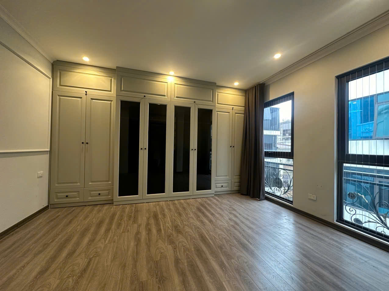 Bán nhà phân lô phố Nguyên Hồng phân lô ô tô tránh 58m2 x 5 tầng - Ảnh 1