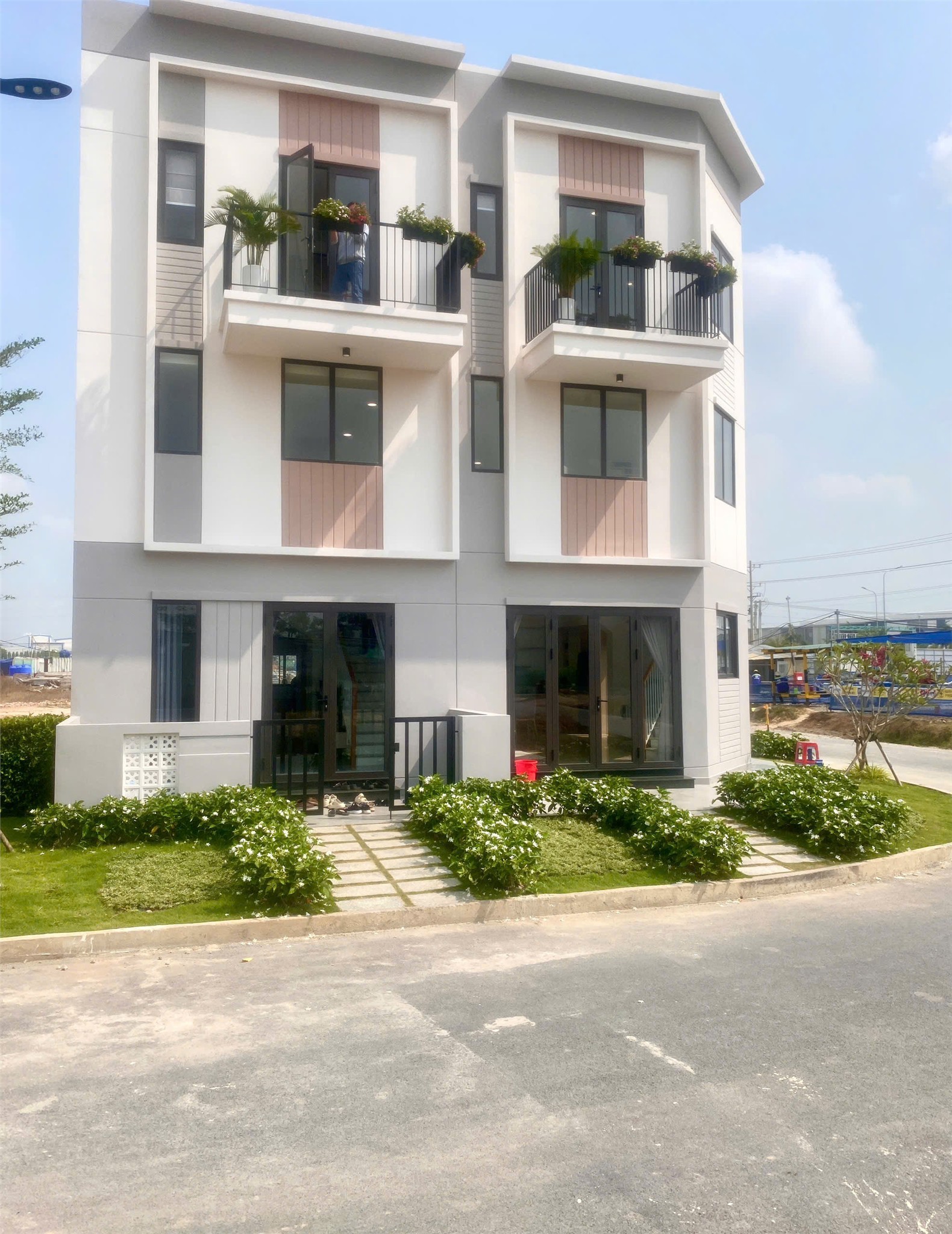Sở Hữu Nhà Phố Liền Kề K Home New City – An Cư Lập Nghiệp - Ảnh chính