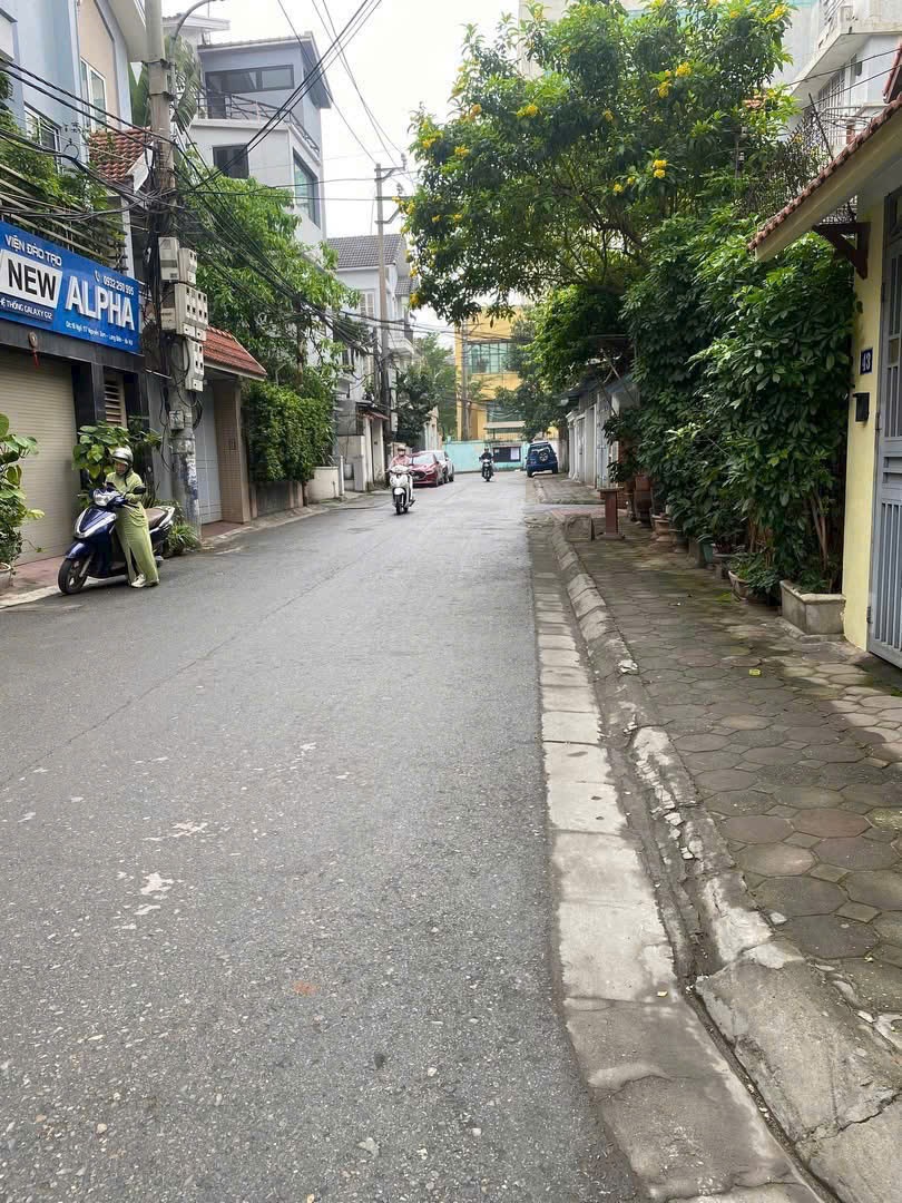 Bán nhà Nguyễn Văn Cừ 45m2 - 5 tầng - gara ô tô - view thoáng - an sinh đẳng cấp - giá nhỉnh 11 tỷ - Ảnh chính