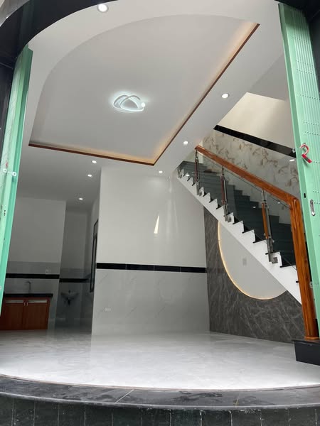 BÁN NHÀ 2 TẦNG CÁCH BIỀN VÀI BƯỚC CHÂN. KHU GHỀNH RÀNG. TP QUY NHƠN - Ảnh 2