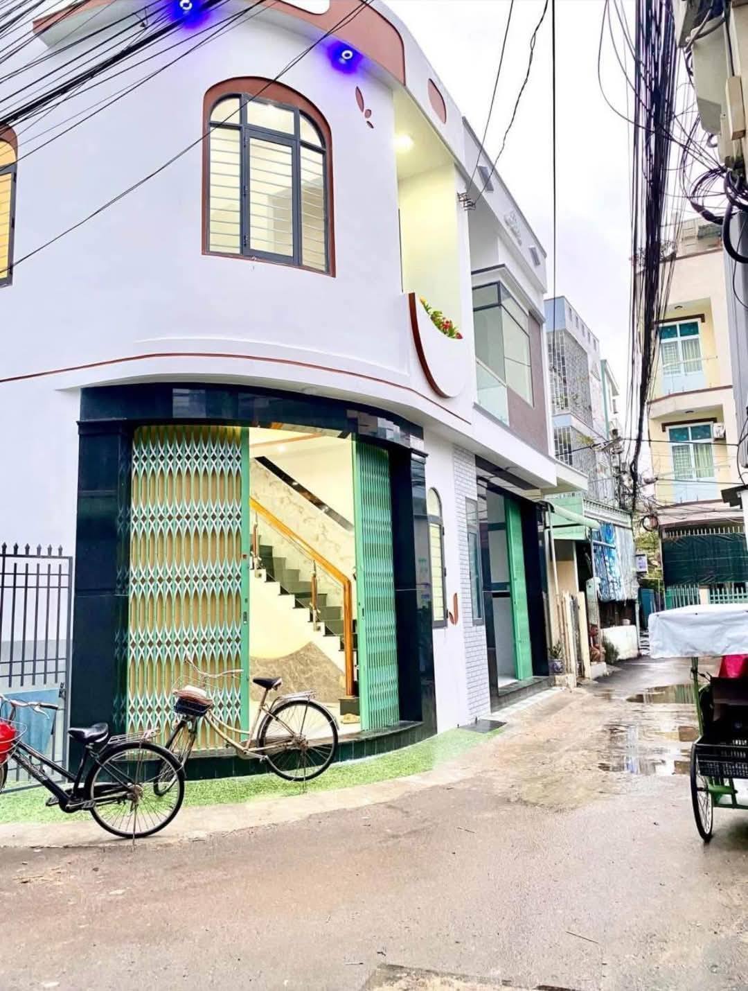 BÁN NHÀ 2 TẦNG CÁCH BIỀN VÀI BƯỚC CHÂN. KHU GHỀNH RÀNG. TP QUY NHƠN - Ảnh chính