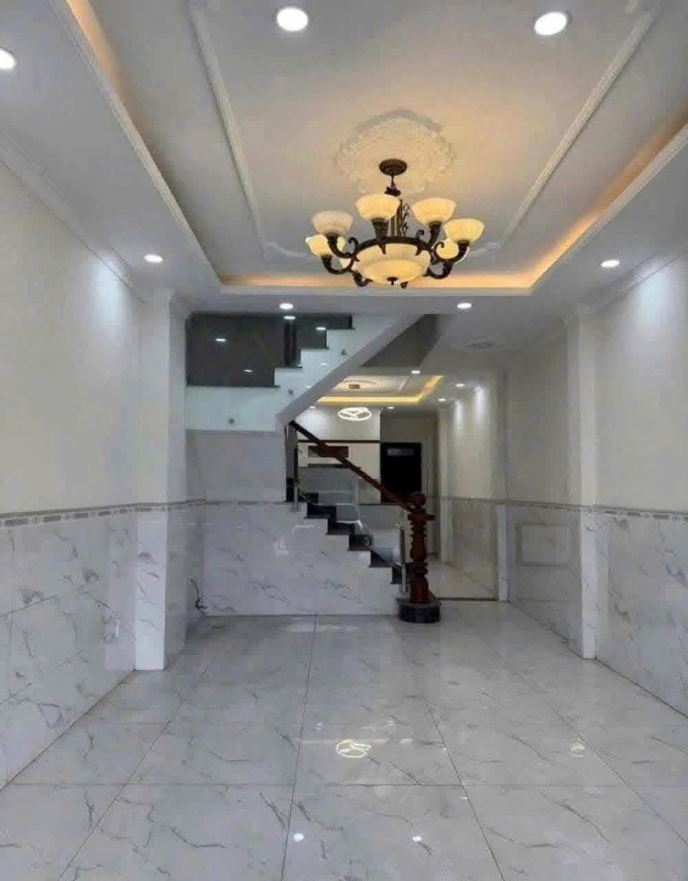 BÁN NHÀ ĐƯỜNG NGUYEN THỊ MINH KHAI TRUNG TÂM TP. DĨ AN - Ảnh 2