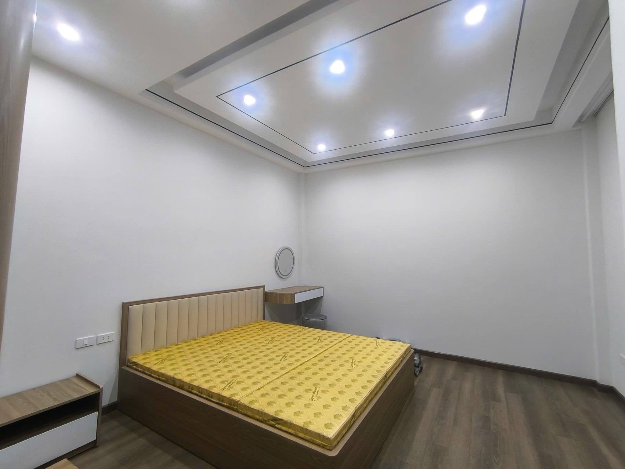 CĂN GÓC 4T NGÕ QUỲNH-HBT-40M2,MT 6M-GẦN HỒ-THOÁNG MÁT - Ảnh 1