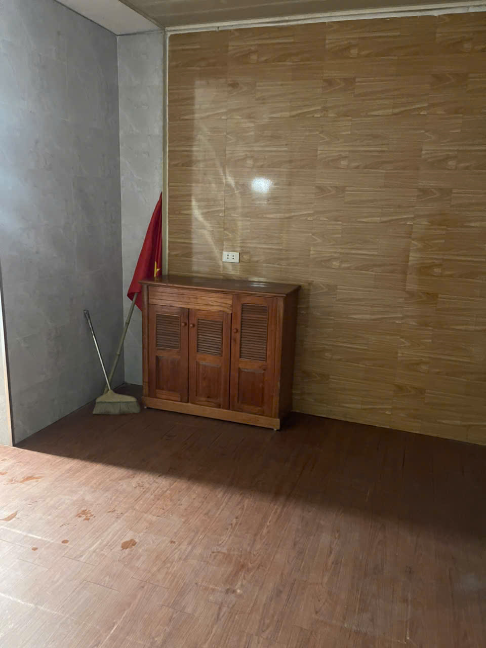 Cho thuê nhà 2 tầng ngõ 221B Khâm Thiên, Phường Thổ Quan, Đống Đa, Hà Nội - Ảnh 4