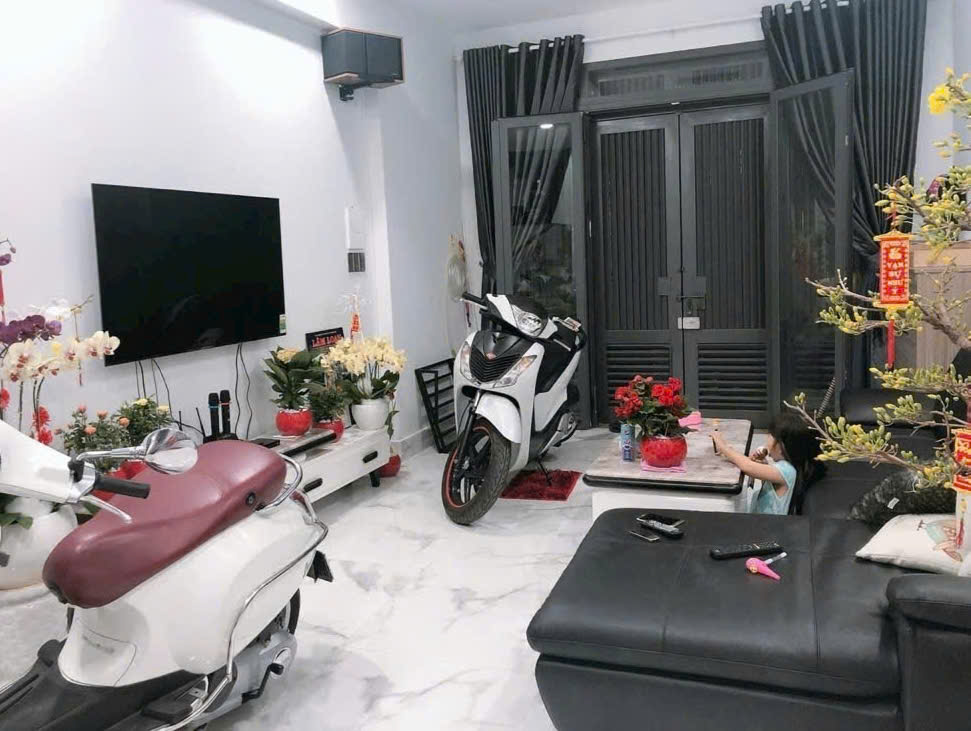 BÁN NHÀ MẶT TIỀN TẠ QUANG BỬU, QUẬN 8 – VỊ TRÍ ĐẮC ĐỊA – 5 TẦNG – VỪA Ở VỪA KINH DOANH - Ảnh 1