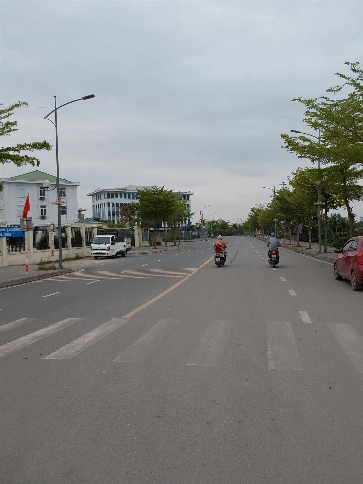 PHỐ ĐỨC DIỄN, MỚI - 38 M - FULL NỘI THẤT -Ô TÔ ĐỖ CỬA  6 t.ỷ - Ảnh 1
