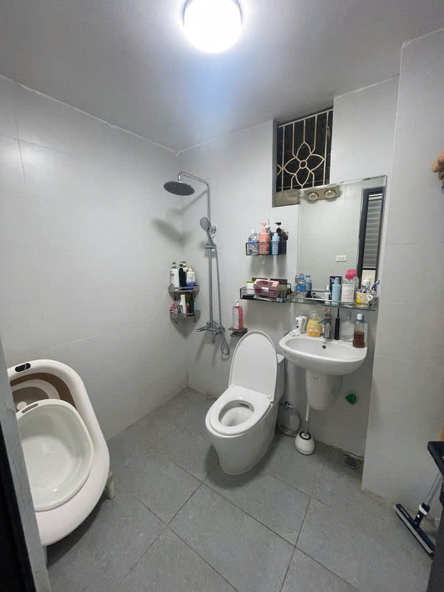 NHÀ ĐẸP DÂN XÂY Ô TÔ ĐỖ CỔNG  Nguyễn Sơn 68 m2 X 5 tầng, mặt tiền 5m,10.8 tỷ. - Ảnh 4