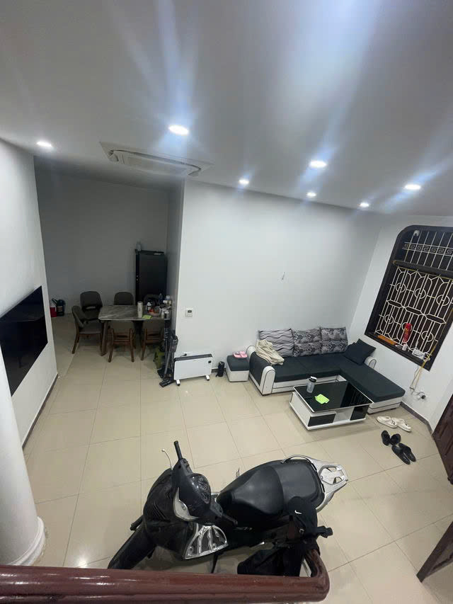 NHÀ ĐẸP DÂN XÂY Ô TÔ ĐỖ CỔNG  Nguyễn Sơn 68 m2 X 5 tầng, mặt tiền 5m,10.8 tỷ. - Ảnh 3