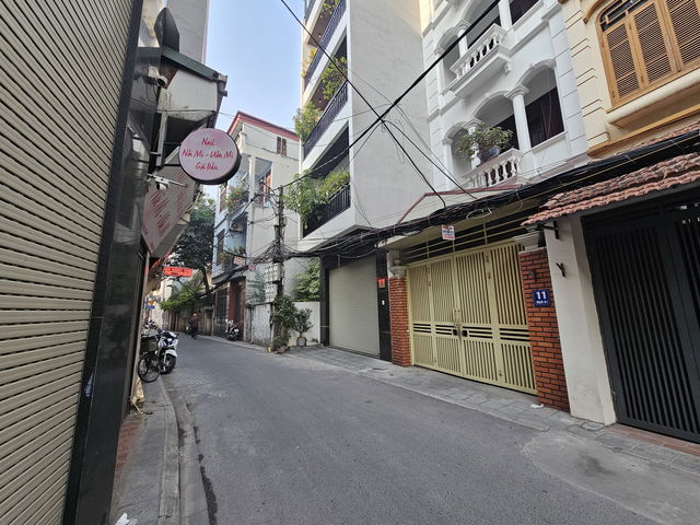 NHÀ ĐẸP NGÕ THÔNG Ô TÔ CHÁNH ĐỖ PHỐ Nguyễn Sơn 107 m2,4 tầng,mặt tiền 5m, 11.5 tỷ Long Biên. - Ảnh 2