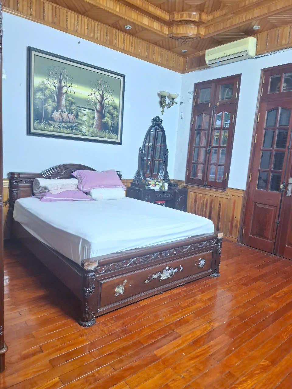 Bán nhà mặt phố Nguyễn Trường Tộ, 105m2, 4 tầng, mặt tiền 10m, 77 tỷ, kinh doanh đỉnh - Ảnh 2