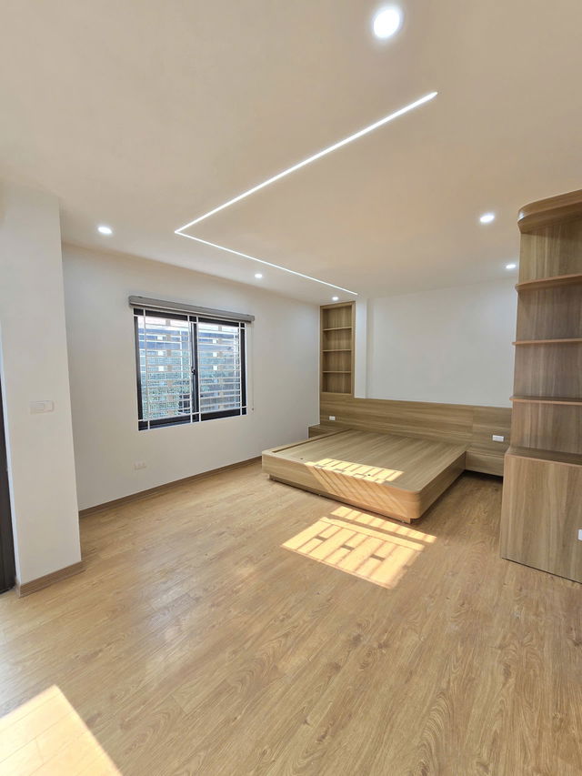 Hạ giá bán nhà phố Thái Hà Lô Góc 38m2 – 6 tầng thang máy – mặt tiền 6.6m chỉ 12.5 tỷ - Ảnh 2